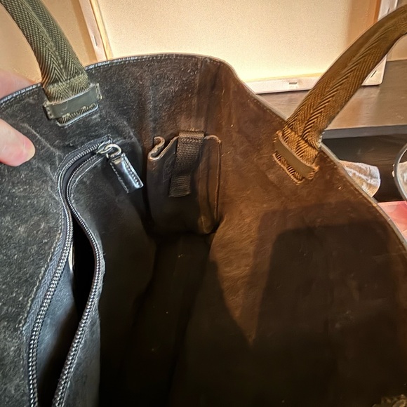 Vintage Prada Spazzolato Leather Tote – Laser-Cut Logo – Black - Picture 7 of 10